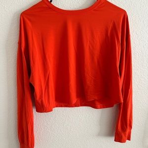 lululemon Muscle Love cropped long sleeve T shirt